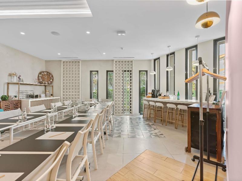 Mercure Villeneuve-Loubet Plage Hotel image