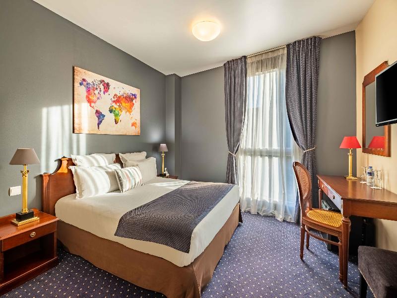 Amiral Hotel image