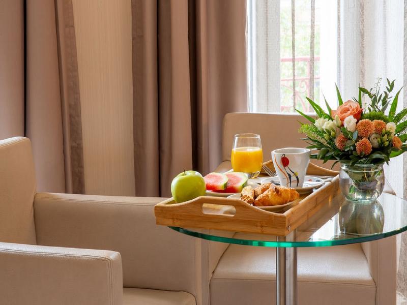 Best Western Plus Hotel Belfort Centre Gare image