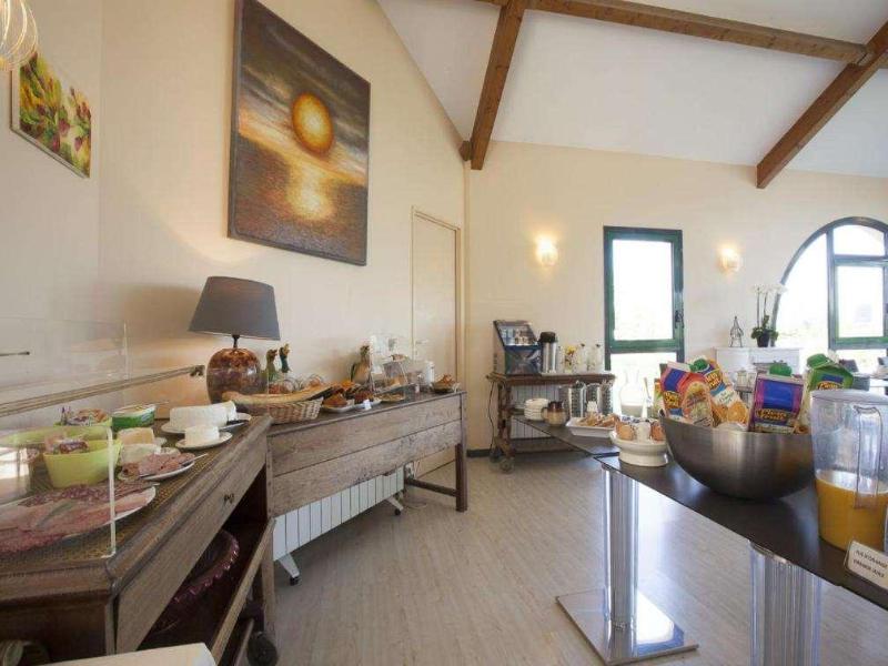 Golf Hotel Colvert image