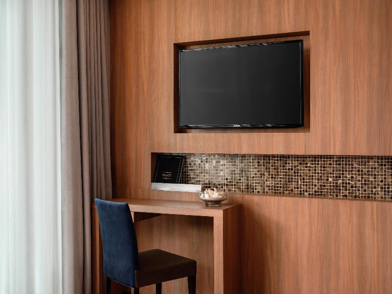 Novotel Phuket Kamala Beach image