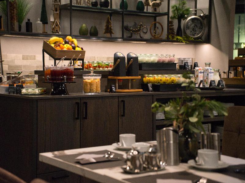 Best Western Plus Hotel Regence image