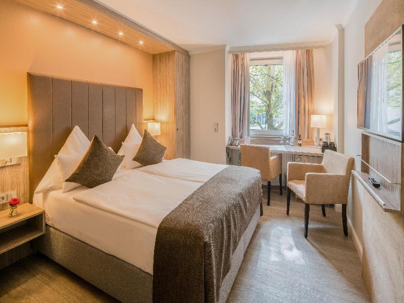 Best Western Plus Hotel Regence image