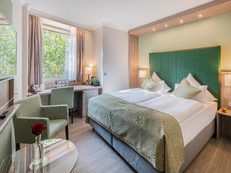 Best Western Plus Hotel Regence image