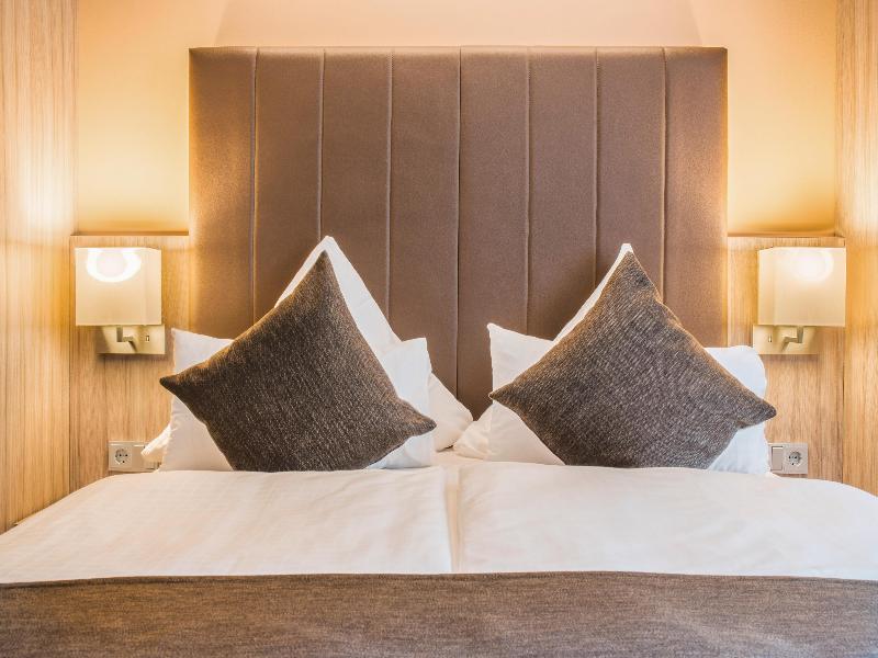 Best Western Plus Hotel Regence image