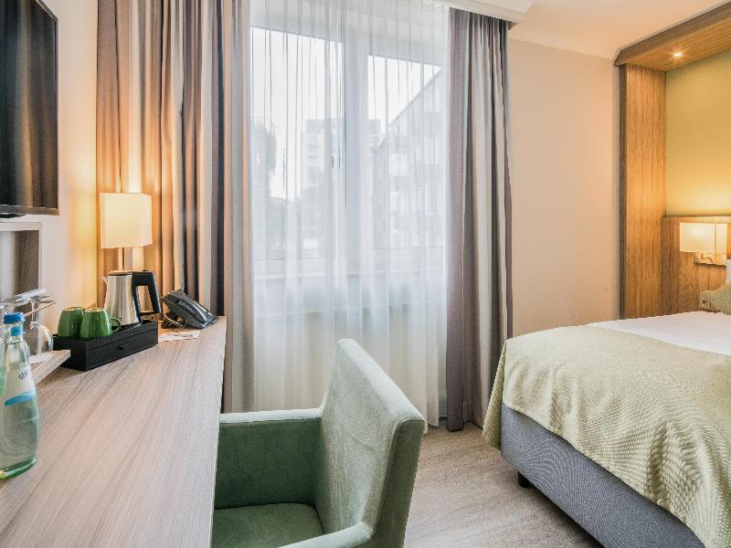 Best Western Plus Hotel Regence image