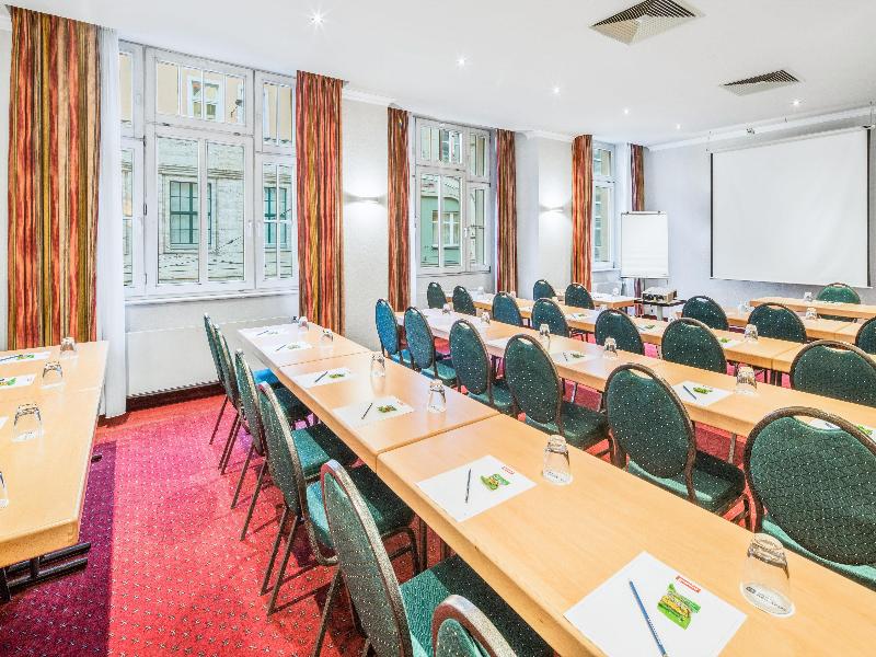 Best Western Plus Hotel Excelsior image