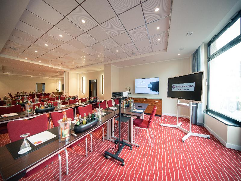 Best Western Plus Hotel Excelsior image