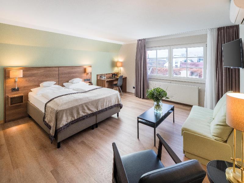 Best Western Plus Hotel Excelsior image