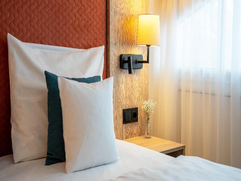 Best Western Premier Seehotel Krautkraemer image