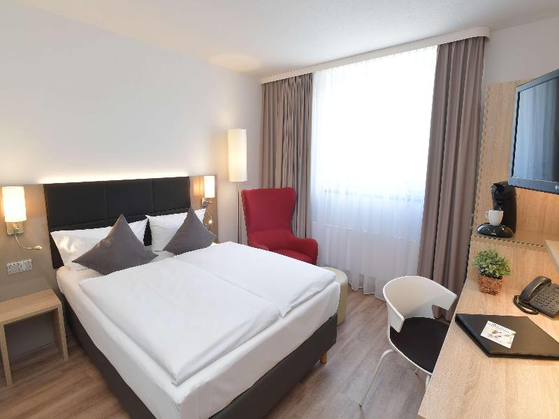 Best Western Queens Hotel Pforzheim-Niefern image