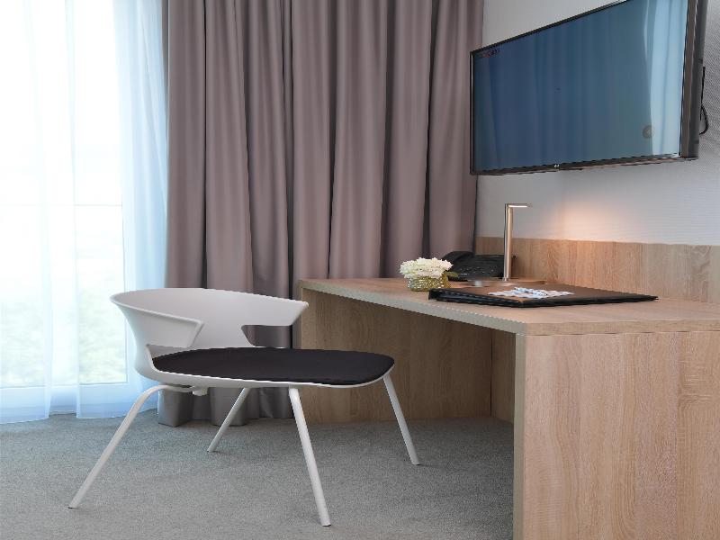 Best Western Queens Hotel Pforzheim-Niefern image