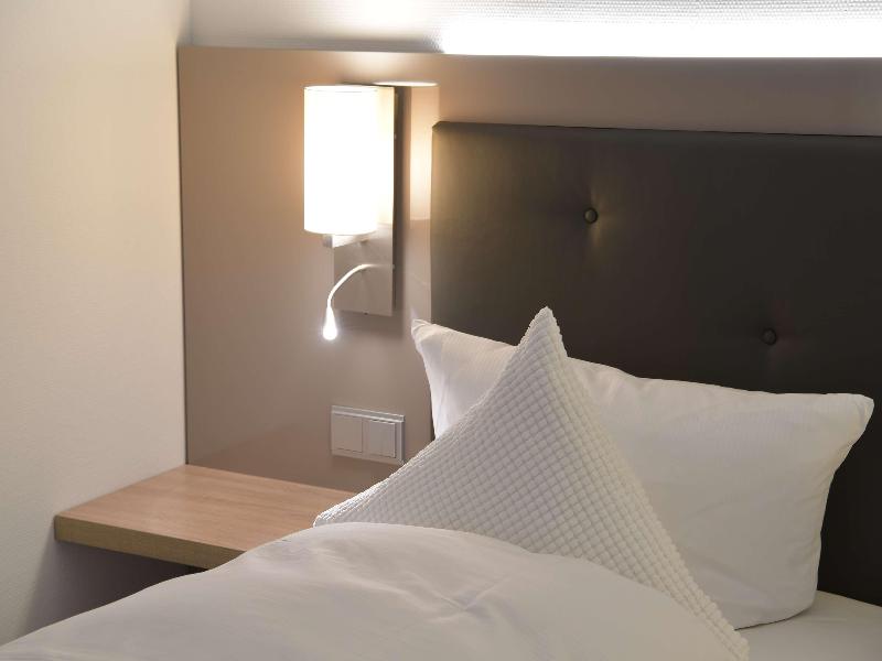 Best Western Queens Hotel Pforzheim-Niefern image