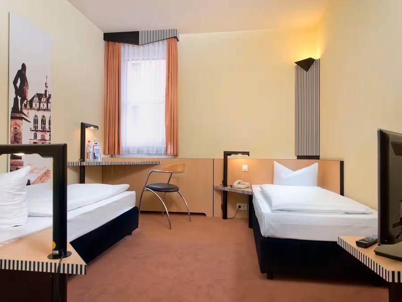 Tryp by Wyndham Halle image