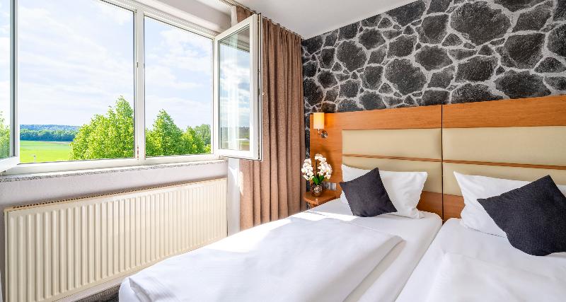 Plaza Inn Stuttgart Airport Messe  image