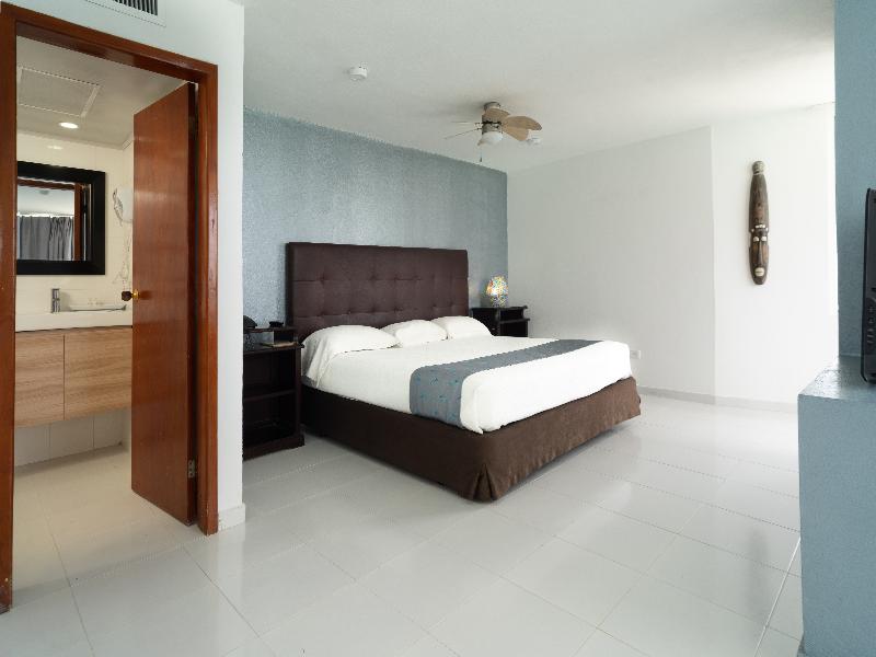 Hotel Calypso Beach image