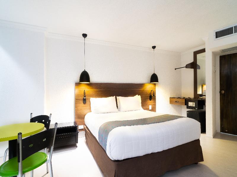 Hotel Calypso Beach image