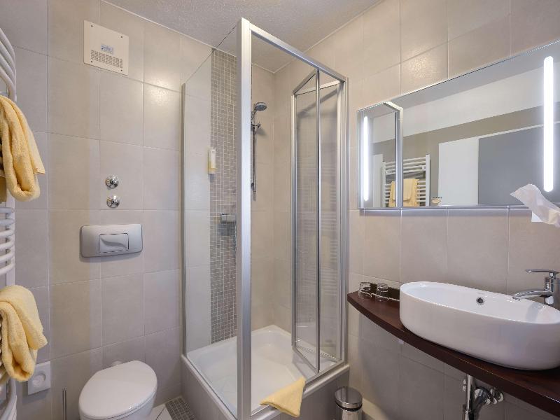 Best Western Hotel Ambassador image