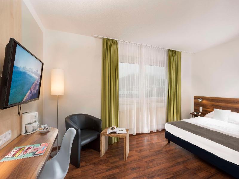 Best Western Hotel Ambassador image