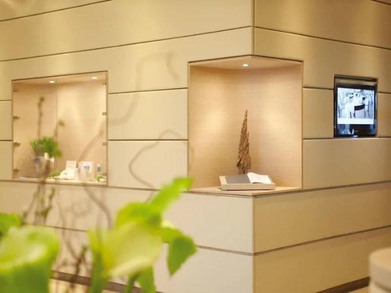 Best Western Premier Hotel Ambassador image