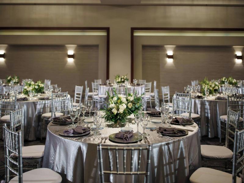 Renaissance Los Angeles Airport Hotel image