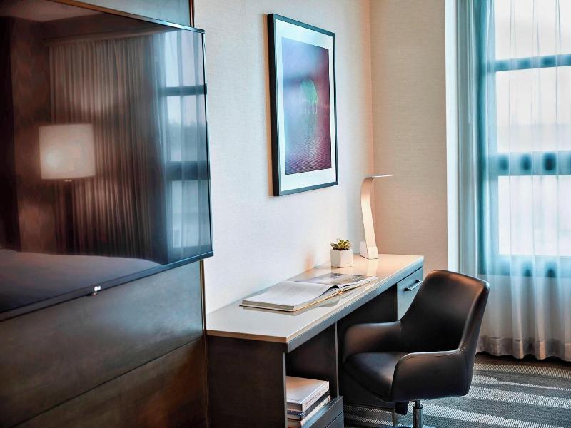 Renaissance Los Angeles Airport Hotel image