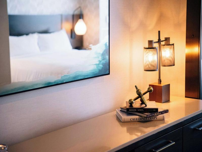 Renaissance Los Angeles Airport Hotel image