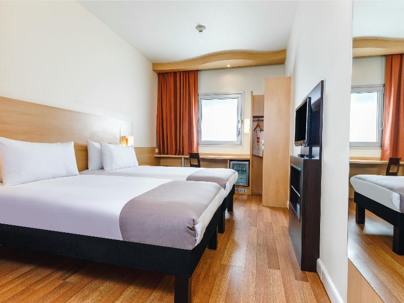 ibis Istanbul Esenyurt image