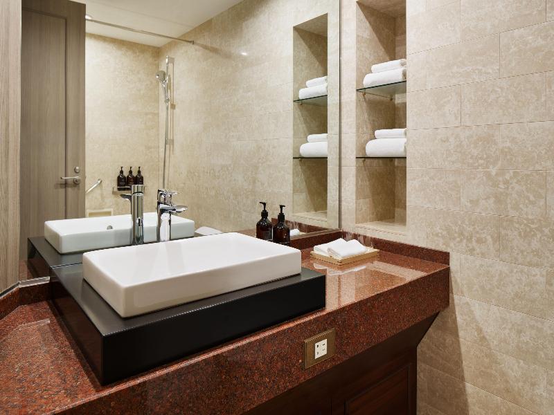 RIHGA Royal Hotel Osaka, Vignette Collect by IHG image