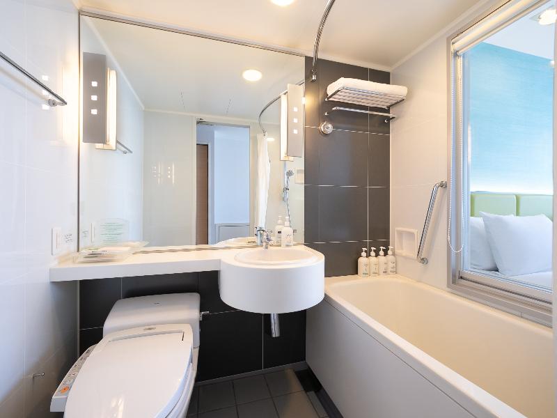 Holiday Inn Osaka Namba by IHG image