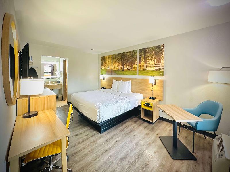 Days Inn By Wyndham Alexandria image