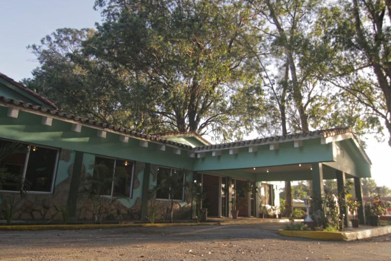 Villa Los Laureles