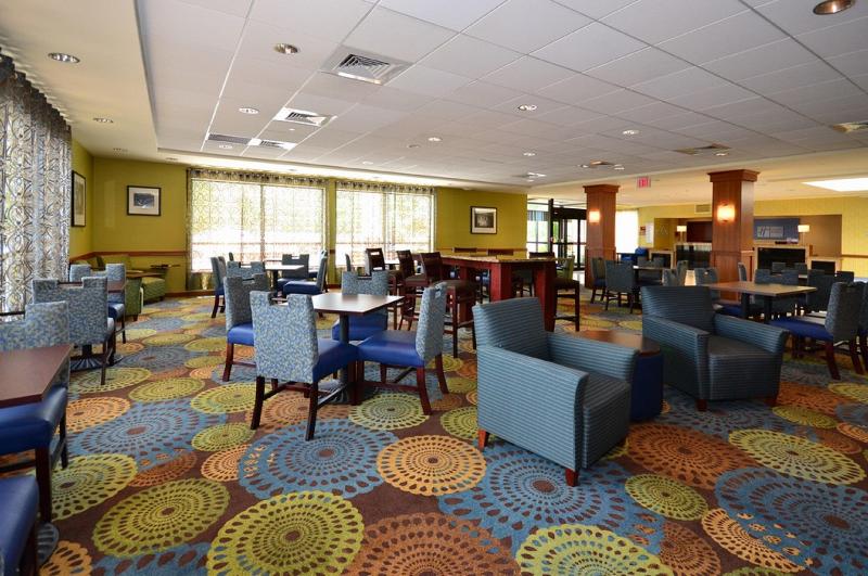 Holiday Inn Express Brockton - Boston - Image 4