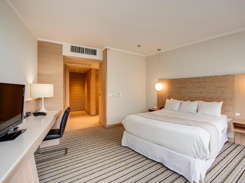 Wyndham Concepcion Pettra image