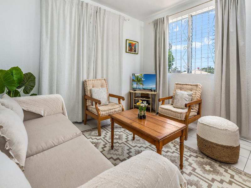 Adulo Apartments image
