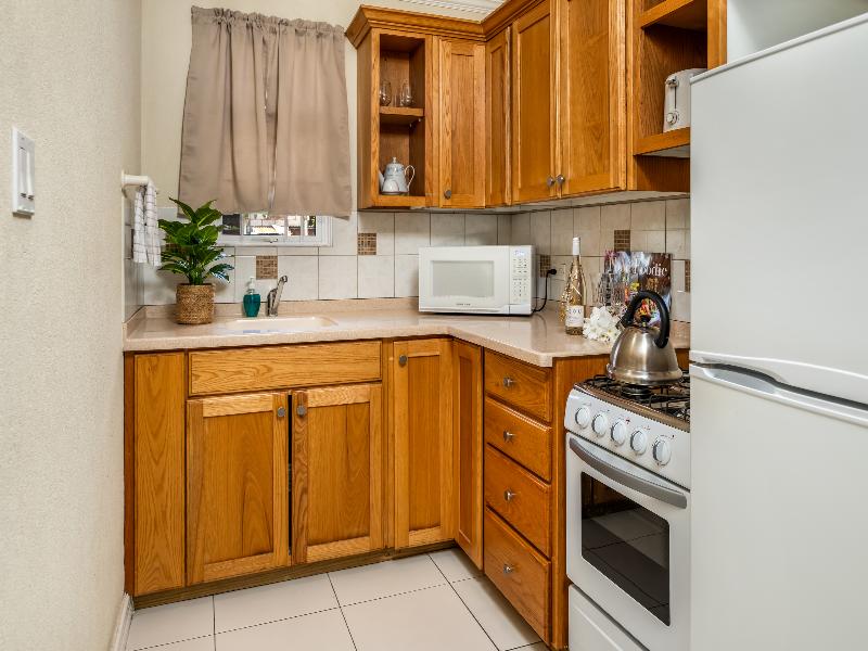 Adulo Apartments image