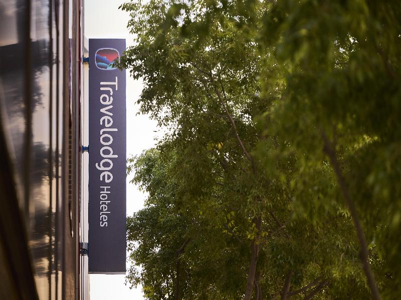 Travelodge Madrid Metropolitano image