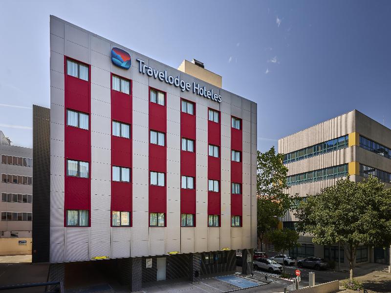 Travelodge Madrid Metropolitano image