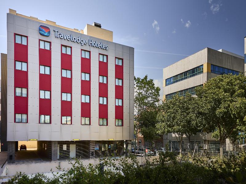 Travelodge Madrid Metropolitano image