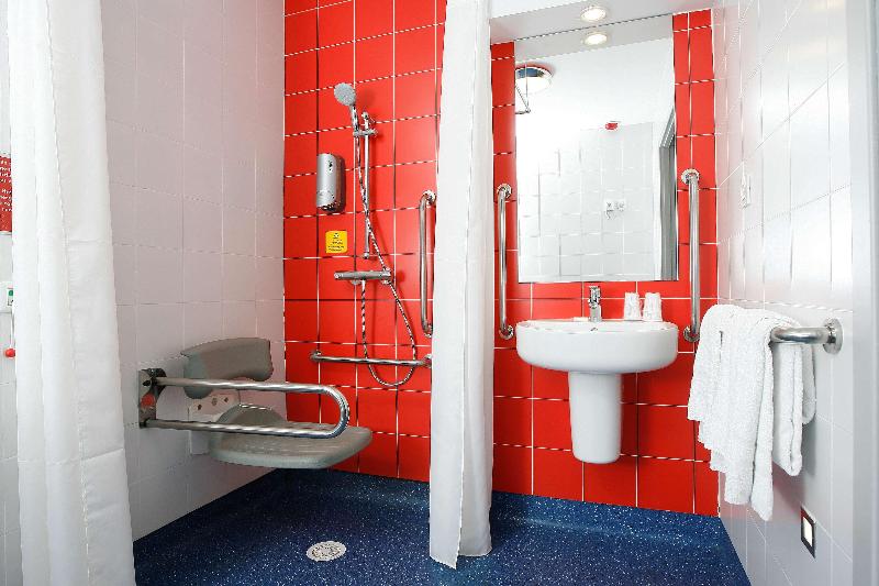 Travelodge Madrid Metropolitano image