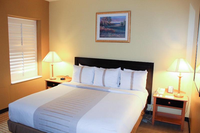Crockett Hotel image