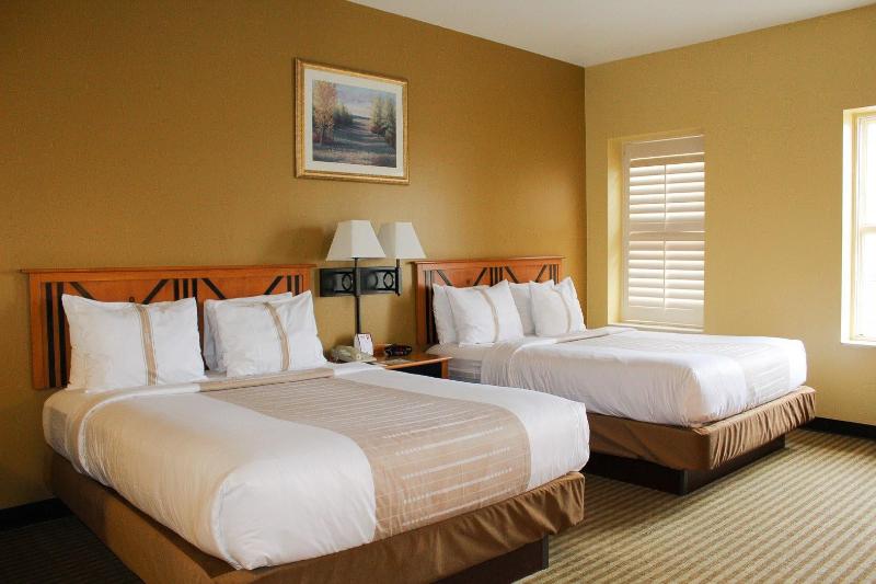 Crockett Hotel image