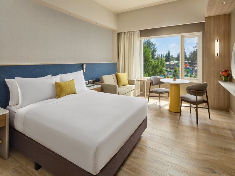 Taal Vista Hotel image