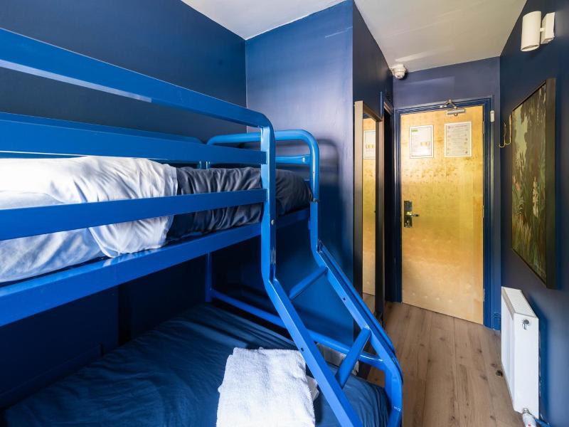 Sheilas Tourist Hotel image