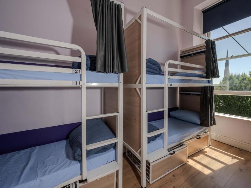 Sheilas Tourist Hotel image