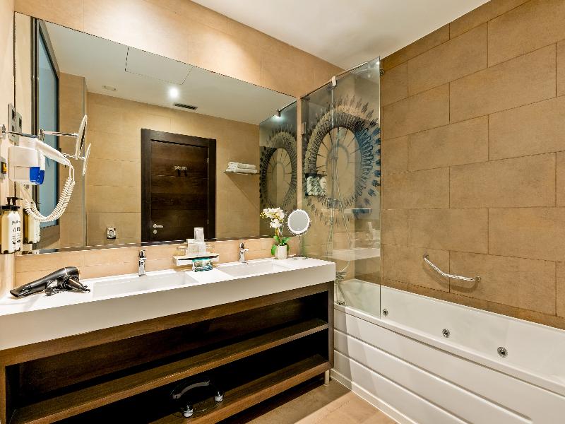 Hotel Indigo Barcelona Plaza Catalunya image