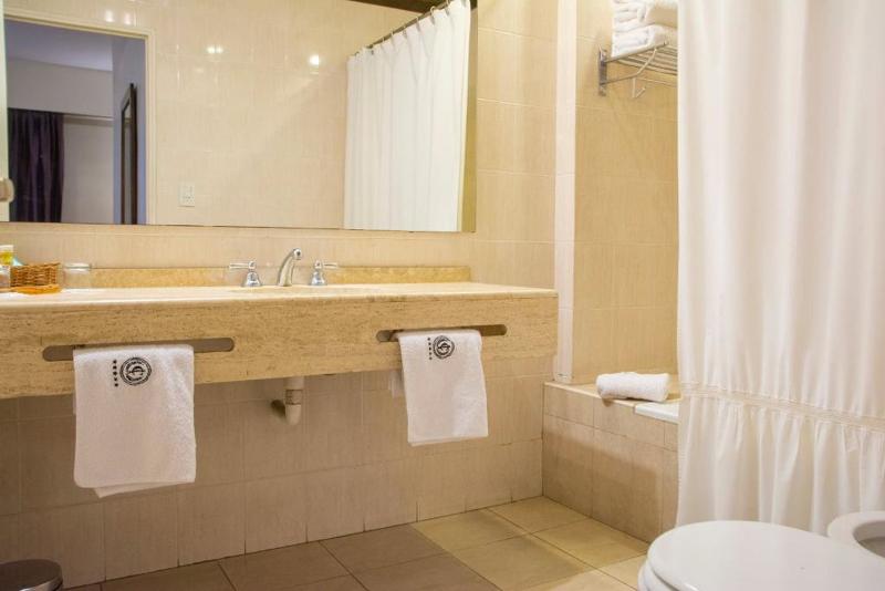 Hotel Catalinas Tucuman image