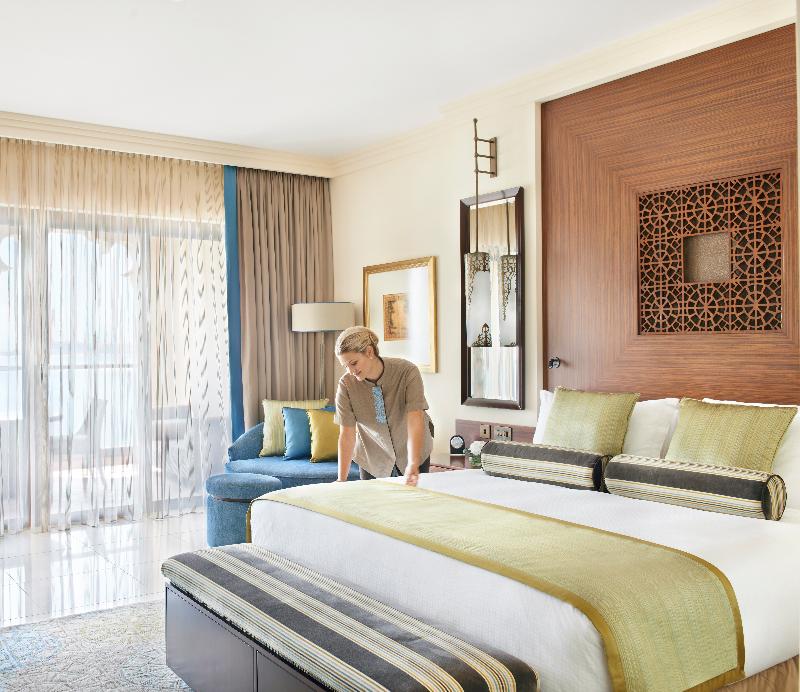 Fairmont The Palm image