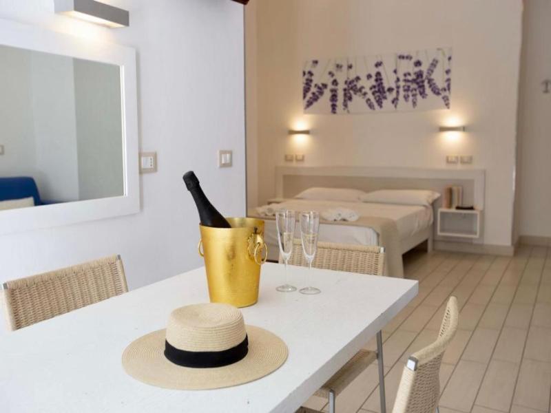 Elite Hotel image