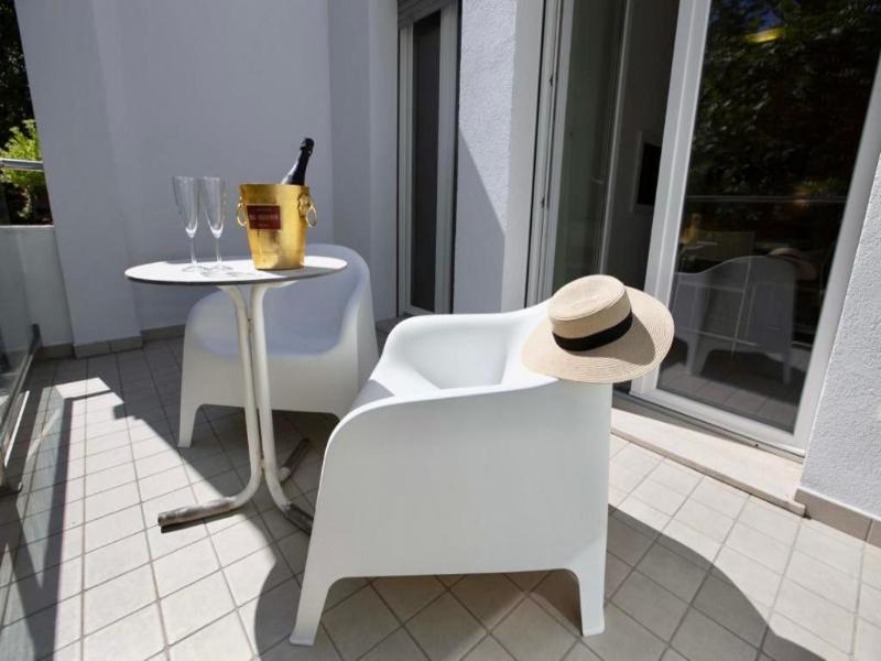 Elite Hotel image
